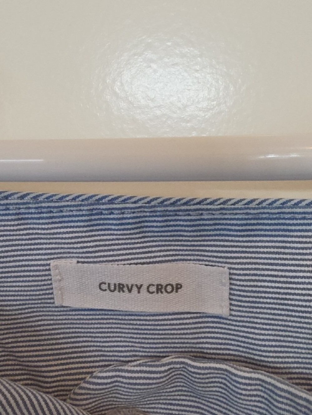 Loft Women's Seer Sucker Pinstripe Cropped Pants - Curvy 4 - Picture 3 of 7